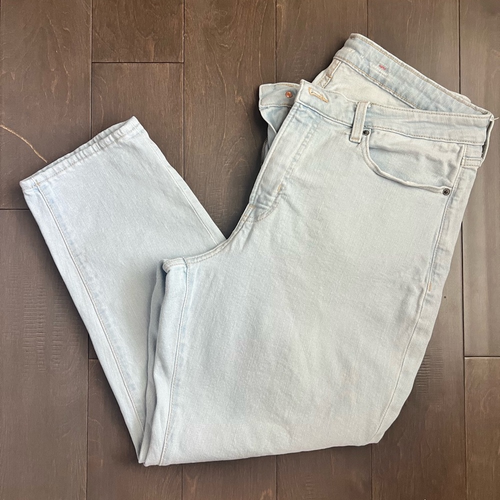 Old Navy Women’s High Rise Curvy OG Straight Jeans